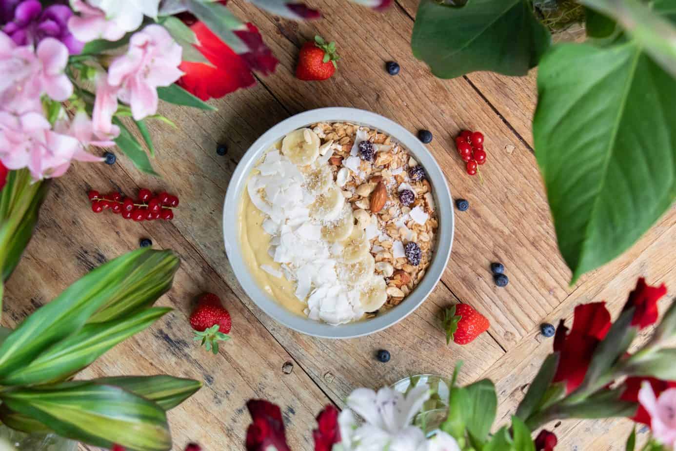 Smoothie bowl – kulinarny hit Instagrama idealny na lato!