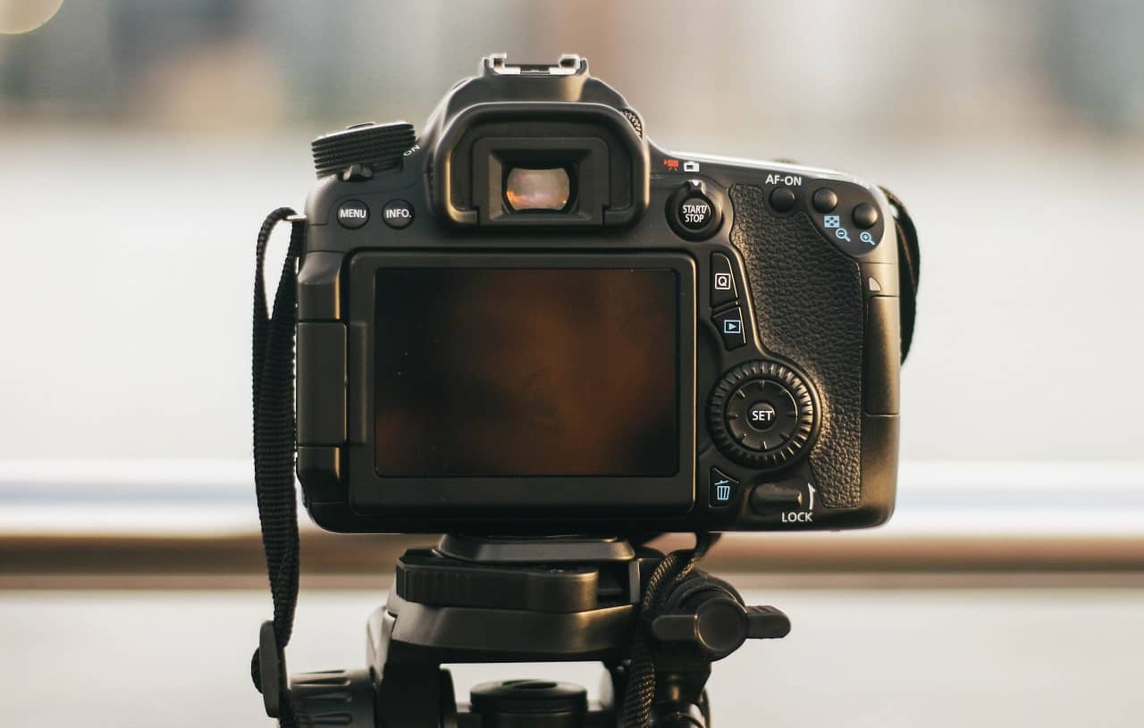 Wypożyczenie sprzętu fotograficznego – kiedy i dlaczego warto?